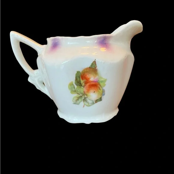 Antique Johann Seltmann porcelain creamer very rare 1901-1932 3.5 H x 3.5 x 5.25 - Picture 3 of 9